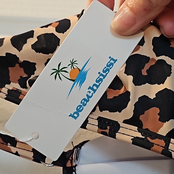 Beachsissi Bathing Suit Top - Picture 2 of 11